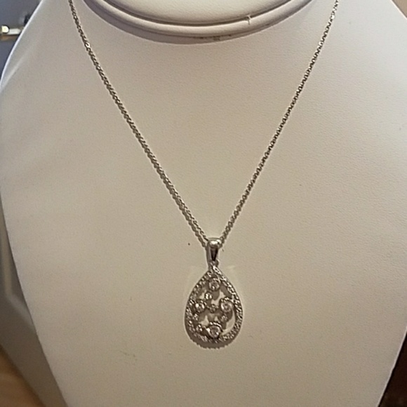 14k Gold plated pear tear Necklace 2pc set